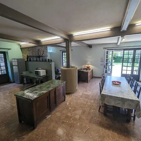 Holiday home Antigone Vaux-sous-Aubigny