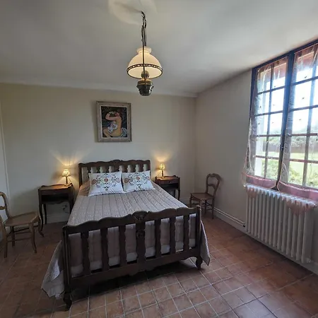 Holiday home Antigone Vaux-sous-Aubigny